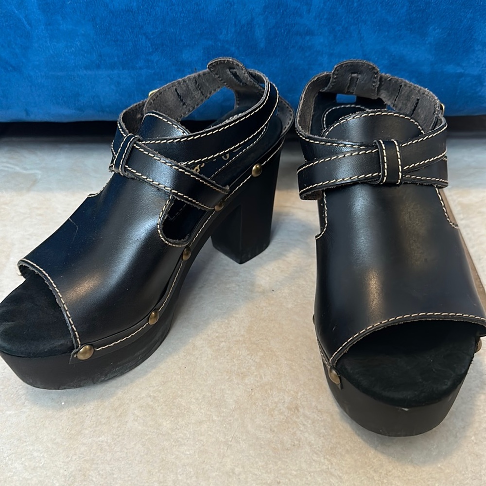 Sbicca Vintage Collection Dark Brown Clog